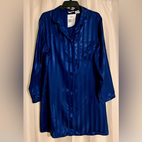 Jaclyn Smith Other - Jaclyn Smith Ladies’ Satin Nightshirt – XL – Navy Blue Striped – NWT